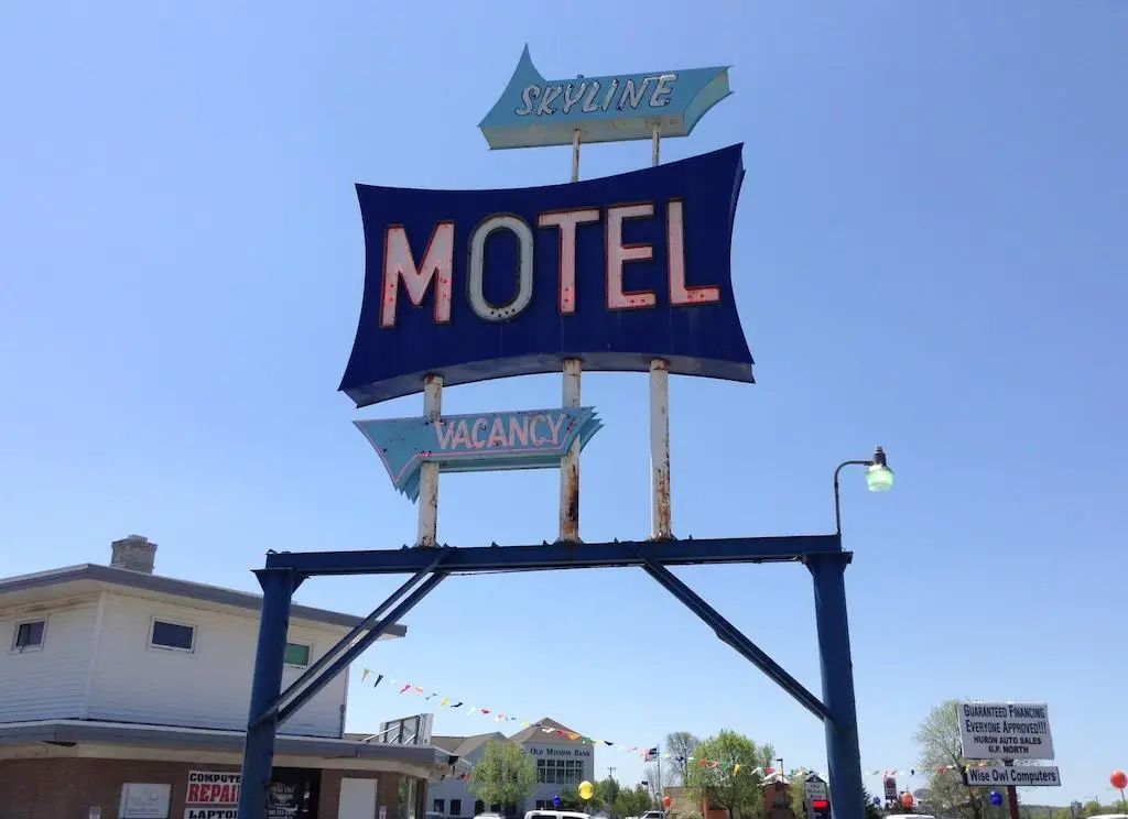 Skyline Motel 5